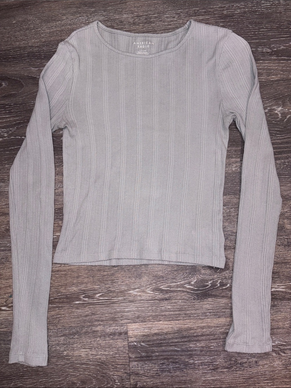 American Eagle Outfitters Light Gray Ribbed Long-Sleeve Crewneck Top